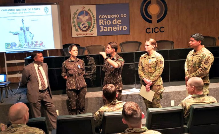 GIF e CICC recebem visita de alunos e instrutores do Exército dos EUA GIF e CICC recebem visita de alunos e instrutores do Exército dos EUA