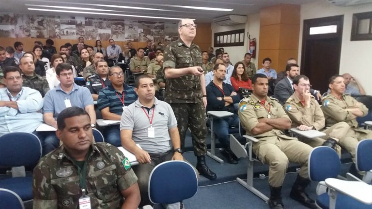 Intervencao federal capacita 68_.jpg